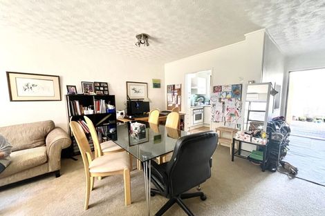 Photo of property in 7/3 Glen Road, Browns Bay, Auckland, 0630