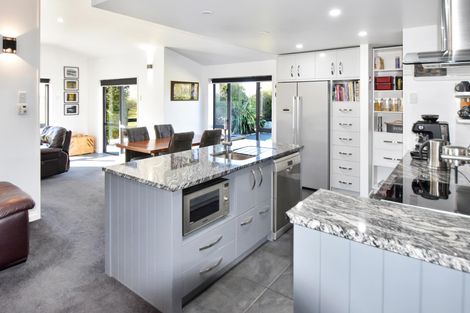 Photo of property in 16 Matukituki Crescent, Twizel, 7901