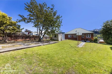 Photo of property in 13 Rennie Street, Green Island, Dunedin, 9018