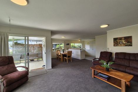 Photo of property in 4 Allman Drive, Coromandel, 3506