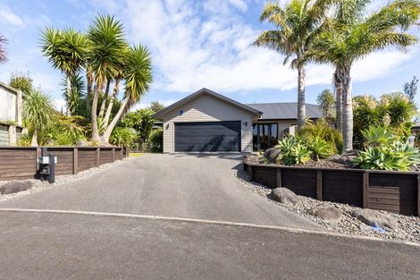 Photo of property in 69a Karamea Street, Whalers Gate, New Plymouth, 4310