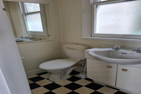 Photo of property in 13 Home Street, Mount Victoria, Wellington, 6011