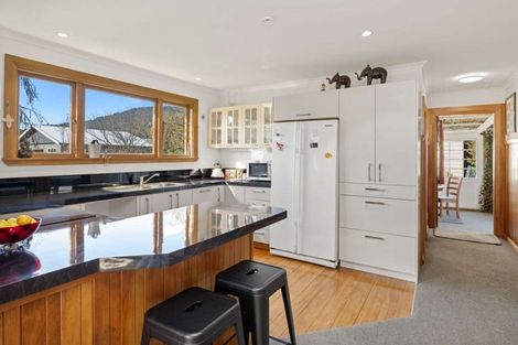 Photo of property in 65 Hampden Street, Picton, 7220