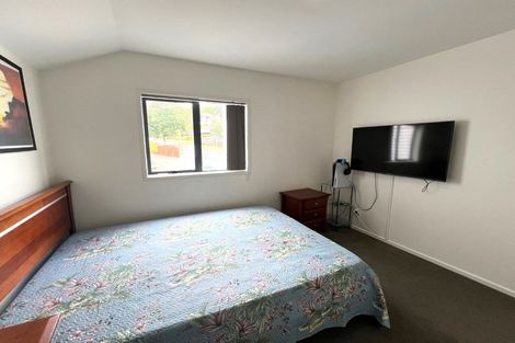 Photo of property in 4/18 Pannill Place, Oteha, Auckland, 0632