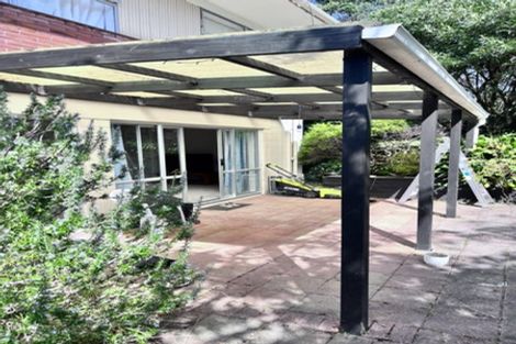 Photo of property in 881 Beach Road, Waiake, Auckland, 0630