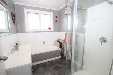 Photo of property in 22 Vulcan Road, Waldronville, Dunedin, 9018