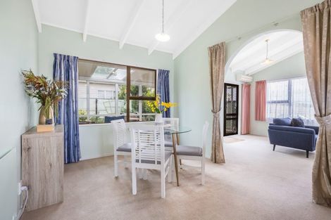 Photo of property in 16 Morning View, Titahi Bay, Porirua, 5022