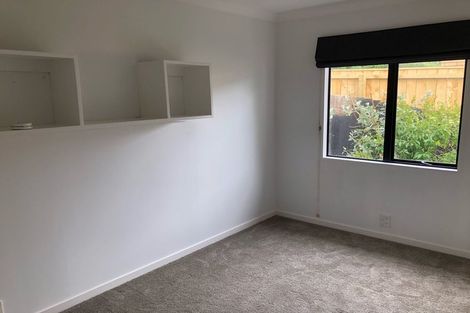 Photo of property in 54a Hattaway Avenue, Bucklands Beach, Auckland, 2012