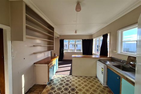 Photo of property in 9d Paynters Avenue, Strandon, New Plymouth, 4312