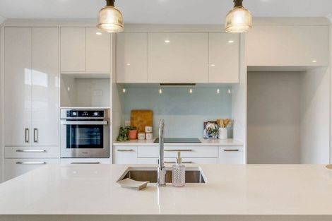 Photo of property in 17 Karearea Avenue, Kenepuru, Porirua, 5022