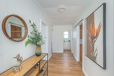 Photo of property in 59 Tiro Tiro Road, Levin, 5510