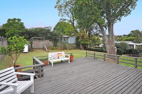 Photo of property in 28 Choice Avenue, Henderson, Auckland, 0612