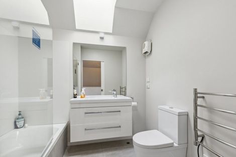 Photo of property in Pirie Street Townhouses, 32/35 Pirie Street, Mount Victoria, Wellington, 6011