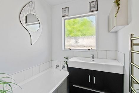 Photo of property in 2/77 Scotia Street, Wakatu, Nelson, 7011