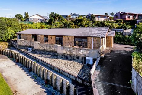 Photo of property in 10a Kororako Grove, Whalers Gate, New Plymouth, 4310