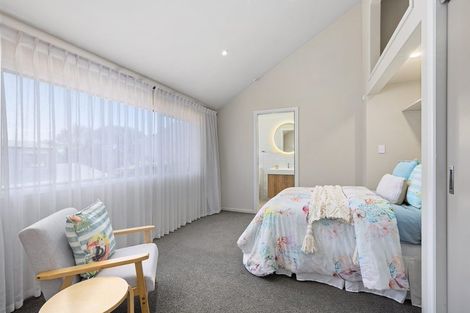 Photo of property in 170 Paremata Road, Paremata, Porirua, 5024