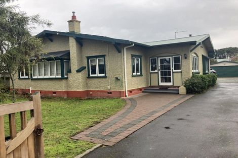 Photo of property in 14 Selwyn Crescent, College Estate, Whanganui, 4500