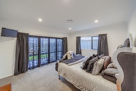 Photo of property in 24 Pukaki Place, Poraiti, Napier, 4112