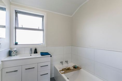 Photo of property in 244 Mitchell Street, Brooklyn, Wellington, 6021