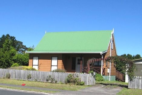 Photo of property in 113 Oreil Avenue, West Harbour, Auckland, 0618