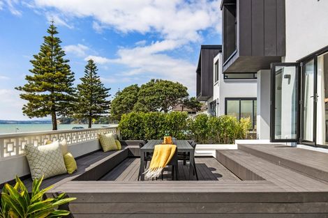 Photo of property in 18a The Esplanade, Eastern Beach, Auckland, 2012