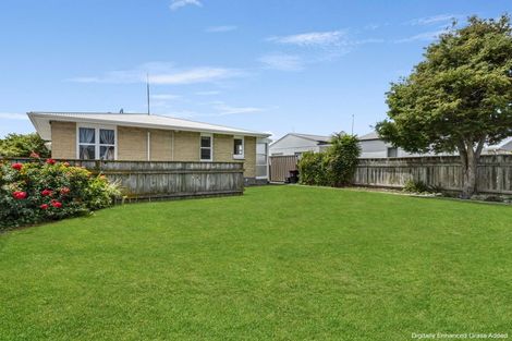 Photo of property in 202a Grove Road, Mayfair, Hastings, 4122