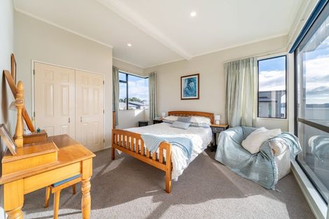 Photo of property in 5 Bowsprit Way, Whitby, Porirua, 5024
