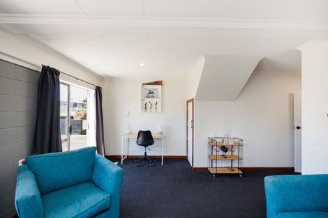 Photo of property in 8 Milne Street, Sanson, 4817