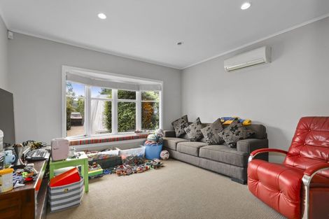 Photo of property in 135 Koutu Road, Kawaha Point, Rotorua, 3010