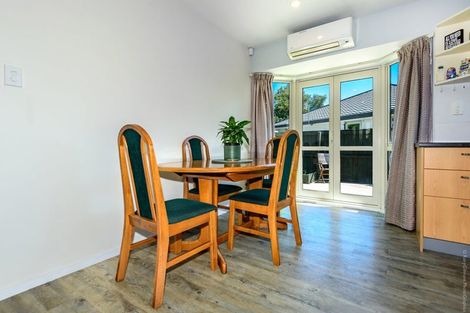 Photo of property in 7b Ronald George Place, Parklands, Christchurch, 8083