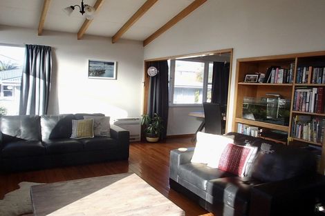 Photo of property in 43 Tamar Street, South Hill, Oamaru, 9400