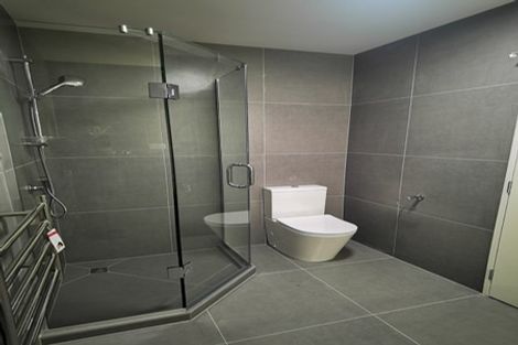 Photo of property in 150b Chivalry Road, Glenfield, Auckland, 0629