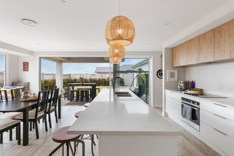 Photo of property in 493 Gloucester Road, Papamoa Beach, Papamoa, 3118