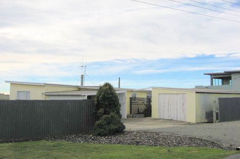 Photo of property in 10 Magdala Street, Kakanui, Oamaru, 9495