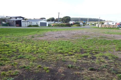 Photo of property in 2 Omanu Street, Koitiata, Wanganui, 4581