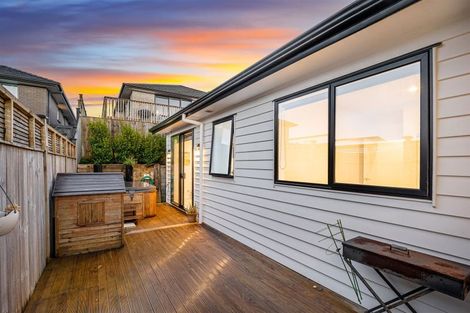 Photo of property in 58 Accolage Boulevard, Kumeu, 0810