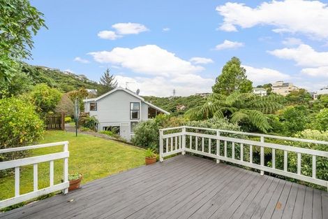 Photo of property in 74 Viewmont Drive, Harbour View, Lower Hutt, 5010