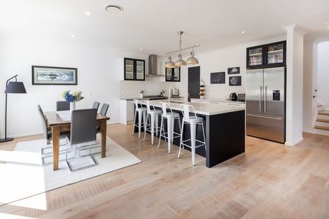 Photo of property in 63a Evelyn Road, Cockle Bay, Auckland, 2014