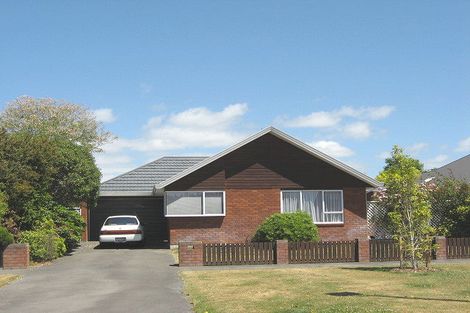 Photo of property in 34 Beauford Place, Parklands, Christchurch, 8083