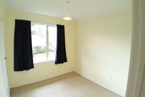 Photo of property in 19 St Catherine Crescent, West Harbour, Auckland, 0618