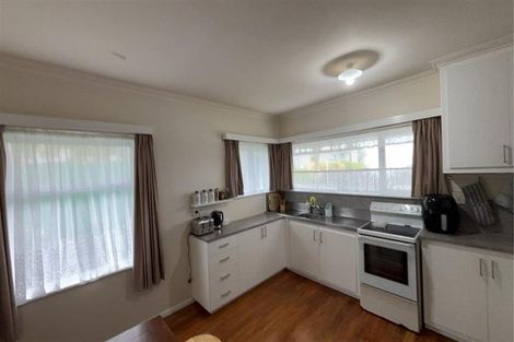 Photo of property in 19 Scott Street, Moturoa, New Plymouth, 4310