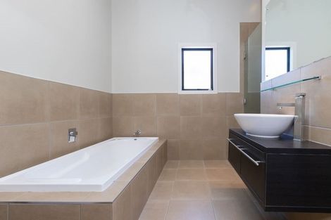 Photo of property in 10 Thames Street, Claudelands, Hamilton, 3214