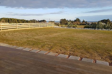 Photo of property in 14 Takutai Terrace, Ruatapu, Hokitika, 7883