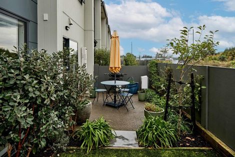 Photo of property in 12 Bluff Road, Kenepuru, Porirua, 5022