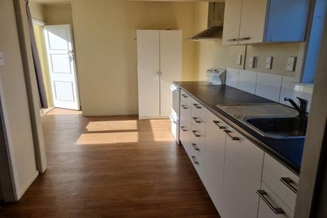 Photo of property in 180 Geraldine Street, Edgeware, Christchurch, 8013