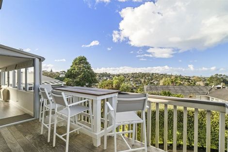 Photo of property in 10 Robin Lane, Browns Bay, Auckland, 0630