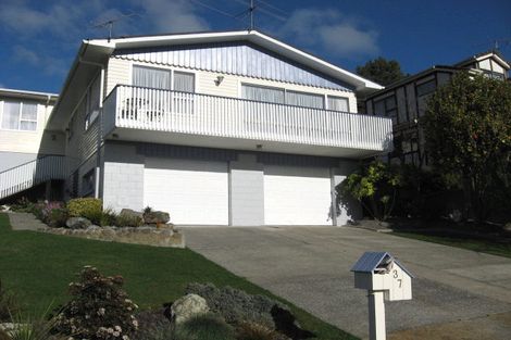 Photo of property in 37 Holland Street, Wainuiomata, Lower Hutt, 5014