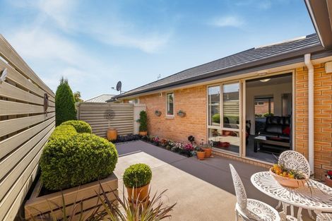 Photo of property in 5/165 Highsted Road, Casebrook, Christchurch, 8051