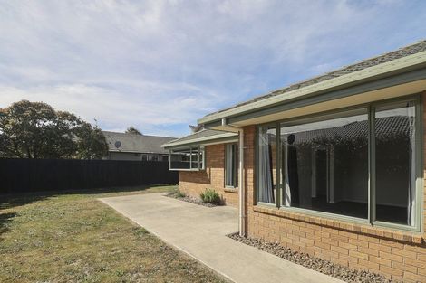 Photo of property in 2 Rue De La Mare, Parklands, Christchurch, 8083