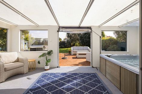 Photo of property in 40a Clare Street, Cambridge, 3434